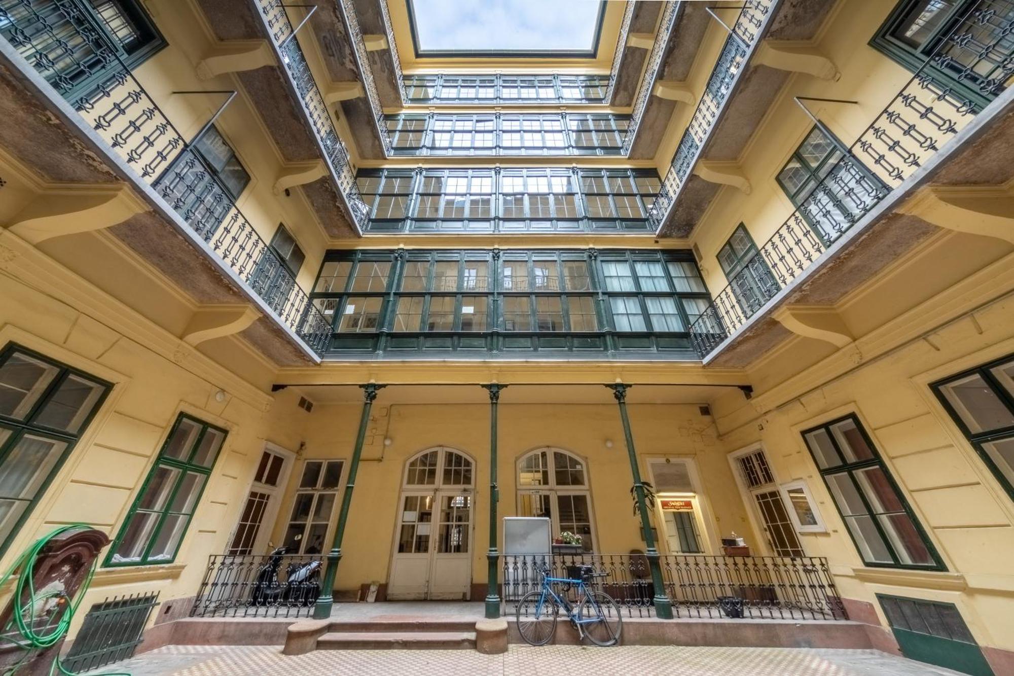 Hungarian Souvenir Apartment Будапеща Екстериор снимка