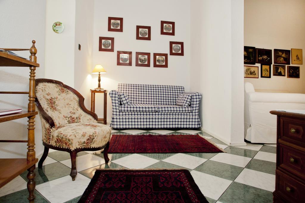 Hungarian Souvenir Apartment Будапеща Стая снимка